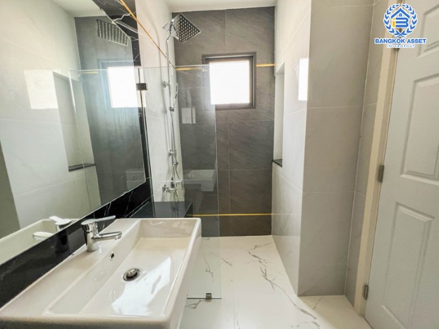 *****บ้านเดี่ยวมือสองย่านนนทบุรี ม.เปี่ยมสุข เอสเกต พรีเมี่ยม แจ้งวัฒนะ-ราชพฤกษ์ หลังมุม! เนื้อที่มากถึงเกือบ 53 ตร.ว. ฟังก์ชัน 4 ห้องนอน 3 ห้องน้ำ 2 ที่จอดรถ บ้านใหม่สุดๆ บนทำเลเยี่ยม ใกล้รถไฟฟ้าสายสีม่วง "สถานีไทรม้า" ราคาคุ้มสุด!